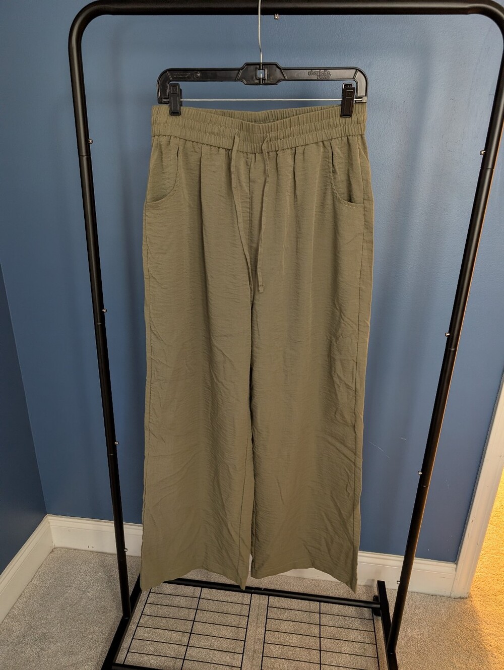 Wide-Leg Olive Green Women’s Pull-On Pants